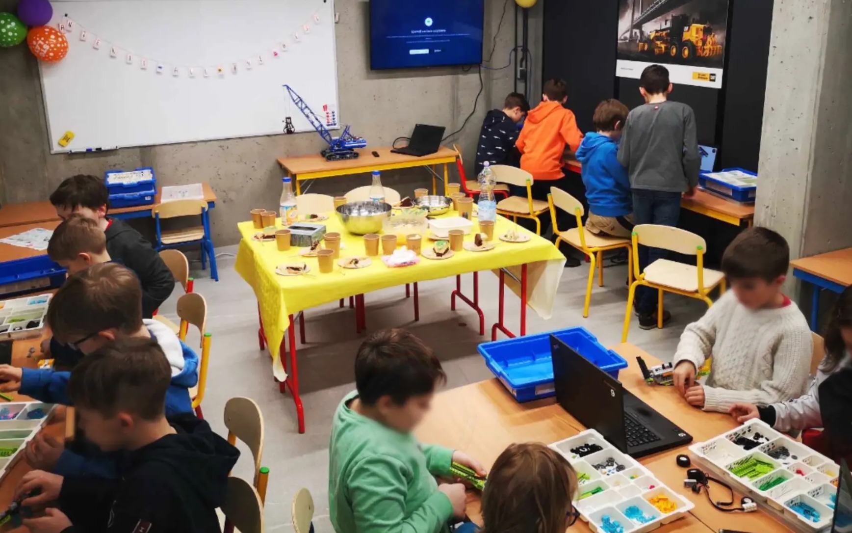 Urodziny z robotami LEGO dla dzieci